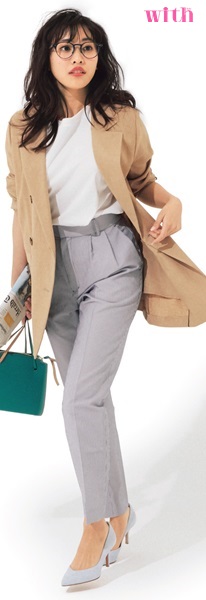 女生穿中長西裝外套怎么搭配好看 女生穿中長西裝外套怎么搭配好看