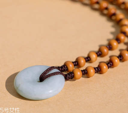 2022年流行什么吊墜 小眾又優(yōu)雅 2022年流行什么吊墜 小眾又優(yōu)雅