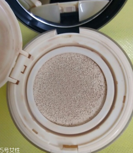 愛(ài)敬氣墊和珂萊歐氣墊哪個(gè)好 性?xún)r(jià)比都很棒 愛(ài)敬氣墊和珂萊歐氣墊哪個(gè)好 性?xún)r(jià)比都很棒