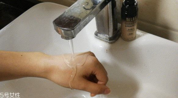 milani粉底液和mistine粉底液哪個好 平價粉底液pk milani粉底液和mistine粉底液哪個好 平價粉底液pk