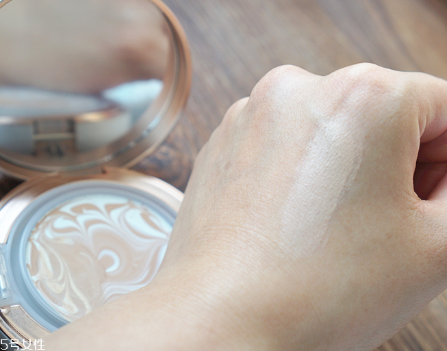 age20s愛敬粉底霜好用嗎 韓國粉底排行榜第一名 age20s愛敬粉底霜好用嗎 韓國粉底排行榜第一名