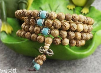 雞翅木手串有什么功效 對(duì)身體好處多 雞翅木手串有什么功效 對(duì)身體好處多