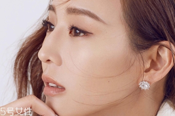 皮膚黑適合什么眉筆 這些顏色最適合你 皮膚黑適合什么眉筆 這些顏色最適合你