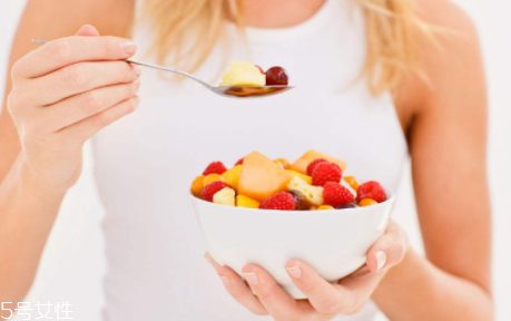 夏天怎么不被曬黑 堅持這4點就夠了 夏天怎么不被曬黑 堅持這4點就夠了