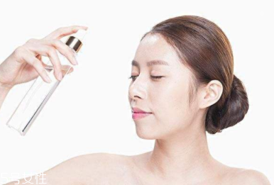 夏天吹空調(diào)皮膚會(huì)干嗎 做到這幾點(diǎn)就好 夏天吹空調(diào)皮膚會(huì)干嗎 做到這幾點(diǎn)就好