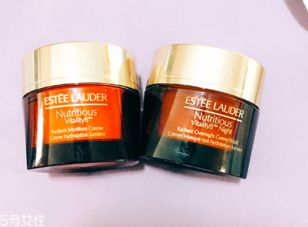 雅詩(shī)蘭黛紅石榴面霜適合夏天用嗎 輕薄好吸收