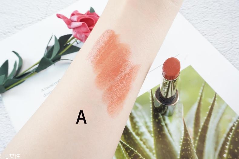 花迷口紅怎么樣 小扭腰和電波口紅評測