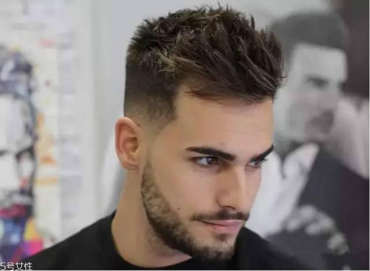 男生什么發(fā)型顯成熟 三面光清爽又帥氣 男生什么發(fā)型顯成熟 三面光清爽又帥氣