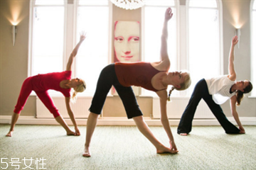 練瑜伽能減肥嗎 還需配合其他 練瑜伽能減肥嗎 還需配合其他