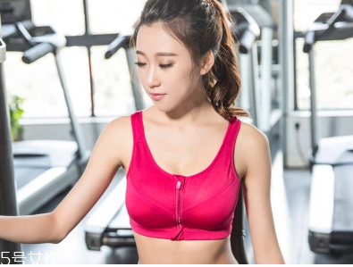 女性深蹲的好處和壞處 一天4組深蹲的正確方式 女性深蹲的好處和壞處 一天4組深蹲的正確方式