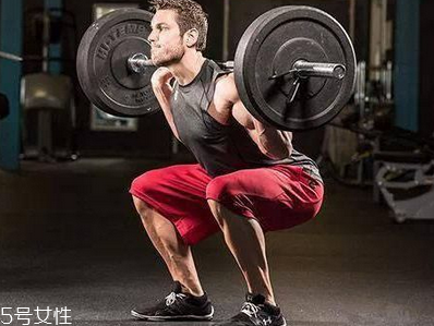 深蹲后如何拉伸 深蹲后拉伸運(yùn)動(dòng)圖解 深蹲后如何拉伸 深蹲后拉伸運(yùn)動(dòng)圖解