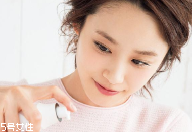 細紋是怎么形成的 這些都是壞習慣 細紋是怎么形成的 這些都是壞習慣