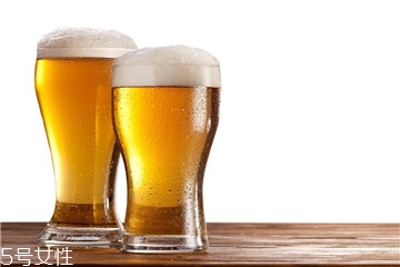 啤酒洗頭能促進(jìn)生發(fā)嗎 怎樣做促進(jìn)生發(fā) 啤酒洗頭能促進(jìn)生發(fā)嗎 怎樣做促進(jìn)生發(fā)