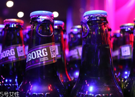 啤酒是碳酸飲料嗎 屬于這個(gè)類別 啤酒是碳酸飲料嗎 屬于這個(gè)類別