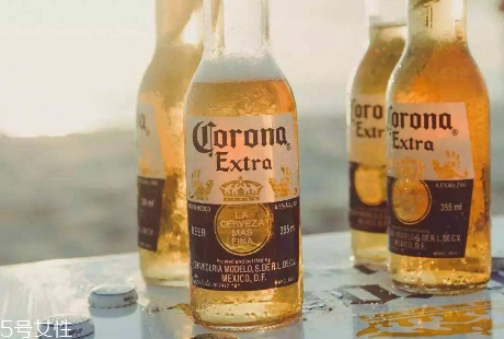 啤酒是碳酸飲料嗎 屬于這個(gè)類別 啤酒是碳酸飲料嗎 屬于這個(gè)類別