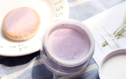 油性皮膚容易脫妝怎么辦 4種產(chǎn)品持妝一整天 油性皮膚容易脫妝怎么辦 4種產(chǎn)品持妝一整天