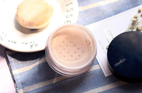 油性皮膚容易脫妝怎么辦 4種產(chǎn)品持妝一整天 油性皮膚容易脫妝怎么辦 4種產(chǎn)品持妝一整天