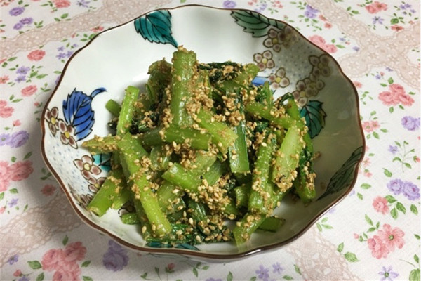 小松菜做法 小松菜的吃法有哪些 小松菜做法 小松菜的吃法有哪些