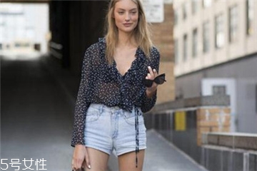 腿短的人適合穿什么褲子 瞬間利落有型 腿短的人適合穿什么褲子 瞬間利落有型