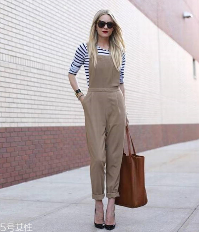 腿短的人適合穿什么褲子 瞬間利落有型 腿短的人適合穿什么褲子 瞬間利落有型