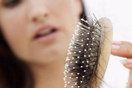 掉頭發(fā)吃核桃有用嗎 只能預(yù)防不能根治 掉頭發(fā)吃核桃有用嗎 只能預(yù)防不能根治