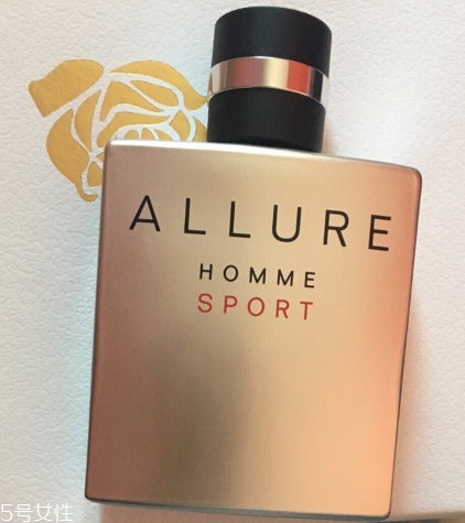 男士香水哪個好聞 讓你的鼻子瞬間高潮 男士香水哪個好聞 讓你的鼻子瞬間高潮