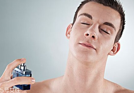 男士香水哪個好聞 讓你的鼻子瞬間高潮 男士香水哪個好聞 讓你的鼻子瞬間高潮