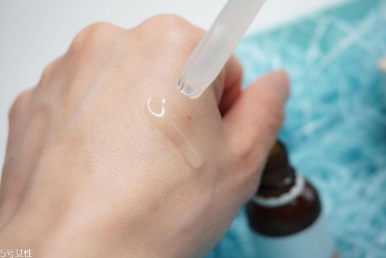 化妝品保濕成分有哪些 5種常見成分誰更厲害 化妝品保濕成分有哪些 5種常見成分誰更厲害