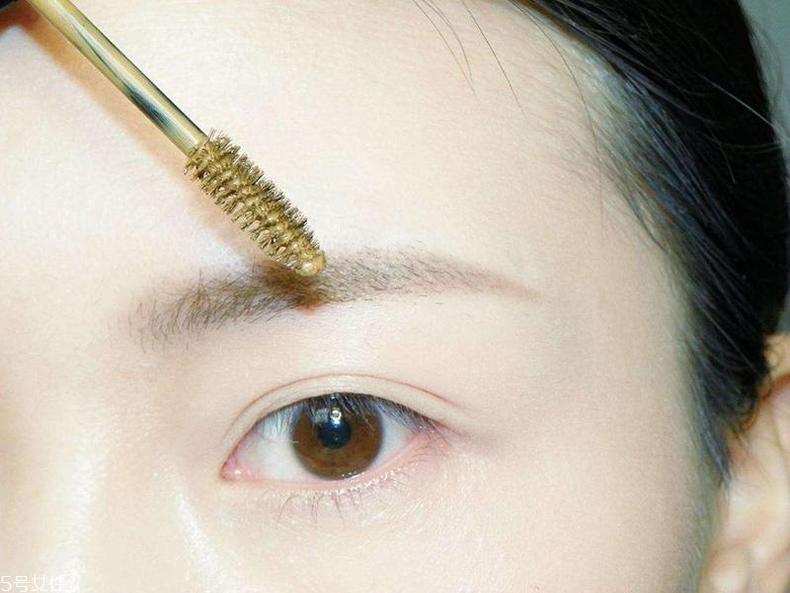 畫眉用什么工具最好 5種熱門工具讓你擺脫手殘黨 畫眉用什么工具最好 5種熱門工具讓你擺脫手殘黨