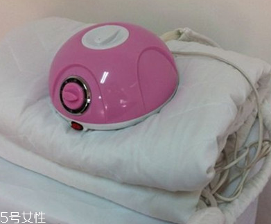 電熱毯能在太陽下曬嗎 不要長期暴曬 電熱毯能在太陽下曬嗎 不要長期暴曬