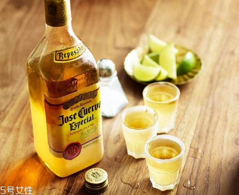 龍舌蘭酒好喝嗎 方法對(duì)了才好喝 龍舌蘭酒好喝嗎 方法對(duì)了才好喝