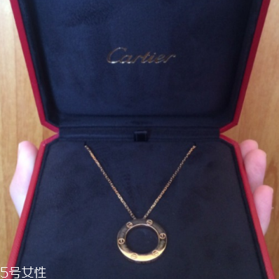 彩金項(xiàng)鏈好還是黃金好 兩者優(yōu)勢(shì)不同 彩金項(xiàng)鏈好還是黃金好 兩者優(yōu)勢(shì)不同