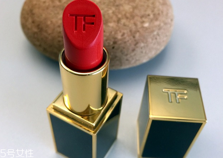 tf黑管15和16哪個(gè)好看 tf黑管15和16號(hào)試色及價(jià)格