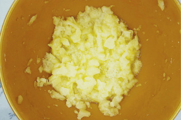 去黑眼圈超有效的自制眼膜 搭配眼部按摩手法更有效