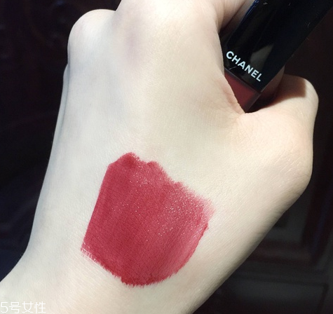 香奈兒154多少錢 香奈兒154唇釉價格 香奈兒154多少錢 香奈兒154唇釉價格