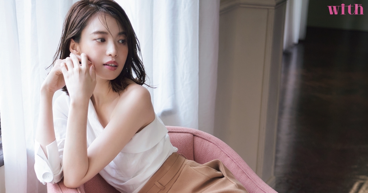 夏季穿白色裙子好看嗎 演繹出自由的羅曼蒂克 夏季穿白色裙子好看嗎 演繹出自由的羅曼蒂克