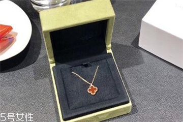 玉髓吊墜什么顏色的好 顏色這樣挑選 玉髓吊墜什么顏色的好 顏色這樣挑選