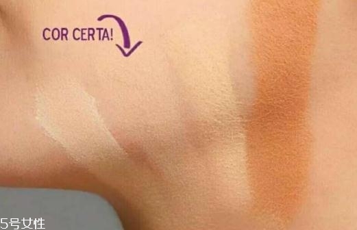 美寶蓮fitme粉底液2018新版和舊版區(qū)別 新版詳細(xì)評(píng)測(cè)