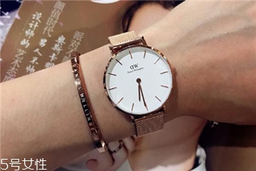 dw手表代購(gòu)多少錢(qián) 比國(guó)內(nèi)便宜很多 dw手表代購(gòu)多少錢(qián) 比國(guó)內(nèi)便宜很多