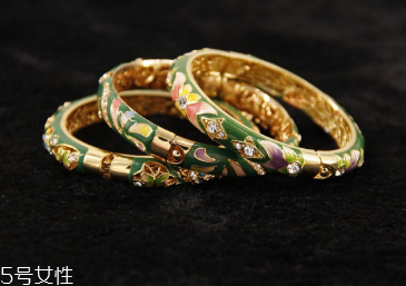 景泰藍(lán)手鐲一般多少錢 這個價位才合理