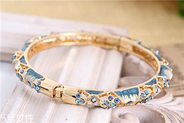 景泰藍(lán)手鐲一般多少錢 這個價位才合理