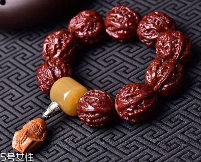 核桃手串怎么挑選 這些款式才正宗 核桃手串怎么挑選 這些款式才正宗