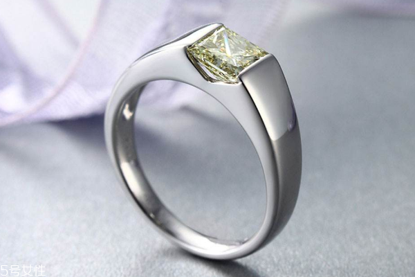 鉑金戒指發(fā)黃怎么清洗 這幾點(diǎn)要學(xué)會(huì) 鉑金戒指發(fā)黃怎么清洗 這幾點(diǎn)要學(xué)會(huì)