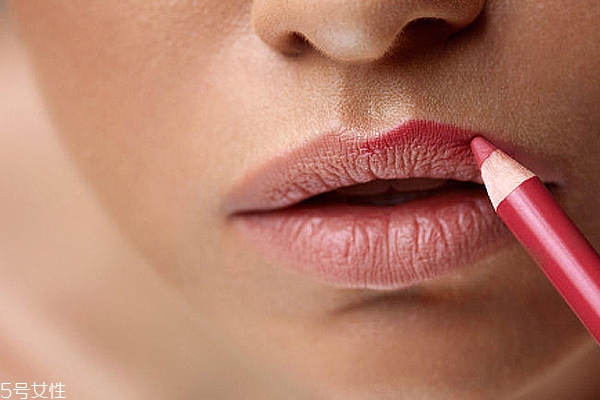 上班族怎么化妝又快又好 搞定3個(gè)地方職場(chǎng)無(wú)敵 上班族怎么化妝又快又好 搞定3個(gè)地方職場(chǎng)無(wú)敵