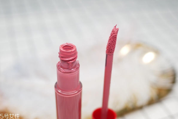 阿瑪尼紅管501適合日常涂嗎 阿瑪尼紅管501顯白嗎 阿瑪尼紅管501適合日常涂嗎 阿瑪尼紅管501顯白嗎