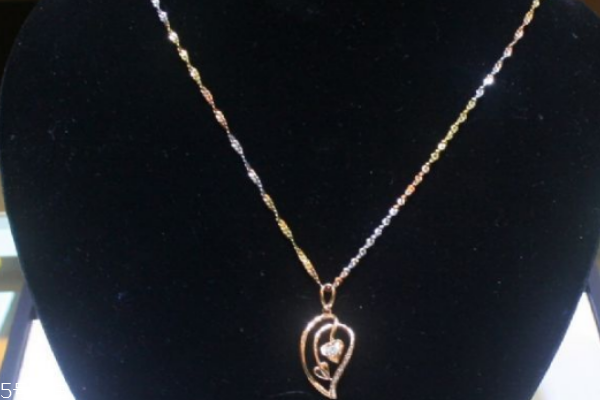 鉑金項鏈一般多少克 太粗太細都不好 鉑金項鏈一般多少克 太粗太細都不好