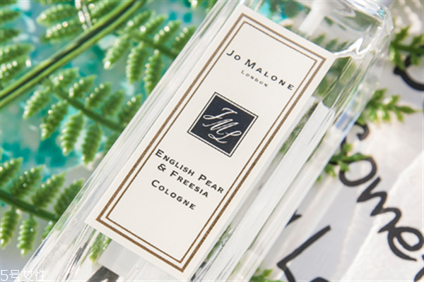 男士香水噴在哪里最好 男士香水使用方法 男士香水噴在哪里最好 男士香水使用方法