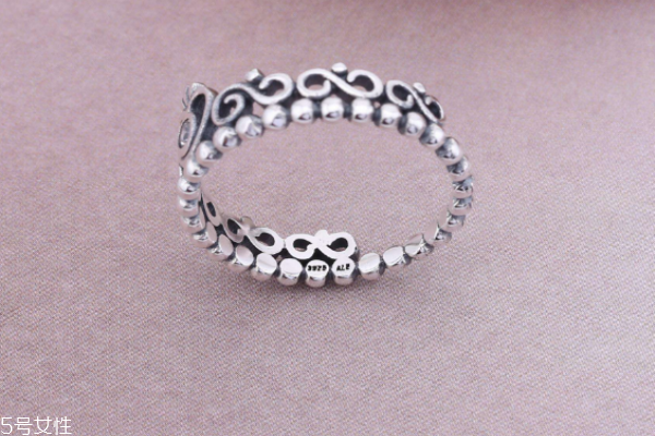 純銀戒指怎么看真假 從此告別假貨 純銀戒指怎么看真假 從此告別假貨