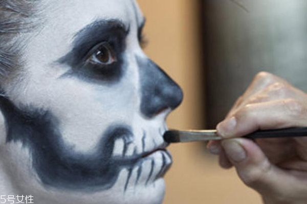 化妝失敗什么原因 5個小細節(jié)導(dǎo)致妝容很丑