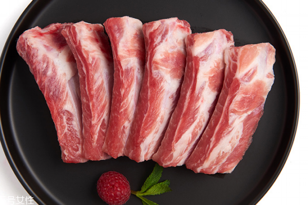 排骨可以燉黃瓜嗎 這個湯也好喝 排骨可以燉黃瓜嗎 這個湯也好喝